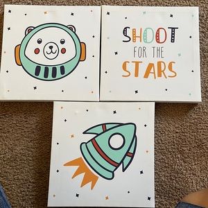 Baby room decor